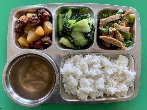 近期校园热门吃瓜事件,揭秘近期热门吃瓜事件背后的真相