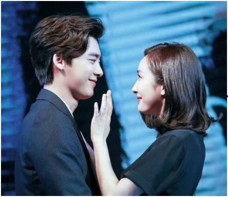 娱乐圈李易峰吃瓜视频,娱乐圈幕后真相大揭秘