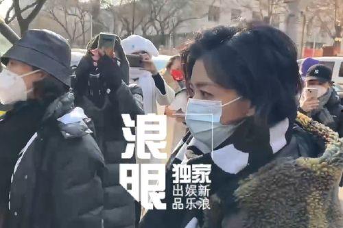 吃瓜反转事件近期热门新闻,热门新闻背后的真相揭秘