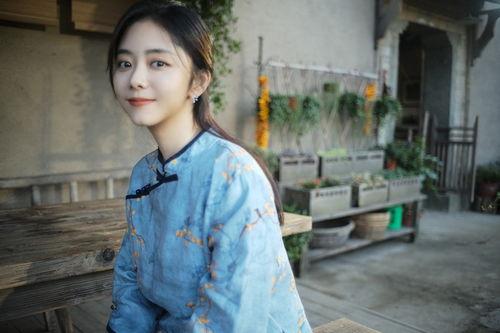 谭松韵吃瓜爆料向风而行,揭秘向风而行幕后故事