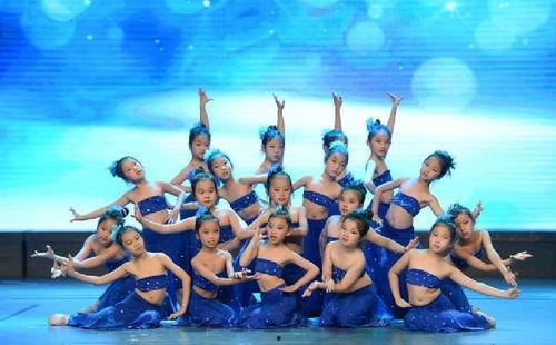 瓜州跳舞热门,探寻当地舞蹈文化的魅力与活力