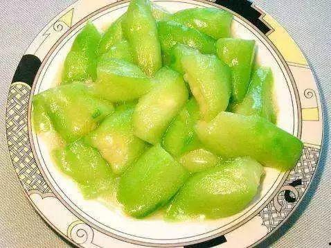 瓜里面是黑怎么吃,揭秘瓜内黑籽的妙用与美味