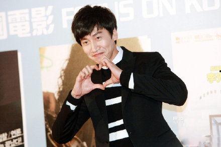 李光洙吃瓜爆料是真的吗,真相揭秘还是无稽之谈？