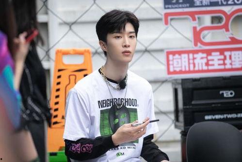 范丞丞贾玲爆料吃瓜视频,吃瓜视频揭秘娱乐圈幕后真相