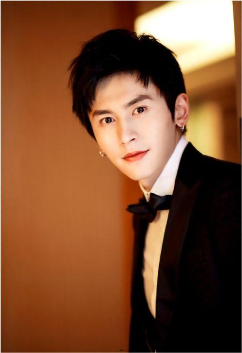 吃瓜爆料龚俊图片大全大图,高清大图揭秘明星幕后故事